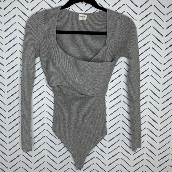 Abercrombie Grey Ribbed Sweater Bodysuit Size Small - Picture 1 of 3